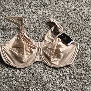 Wacoal Beige Lightweight Underwire Satin Bra